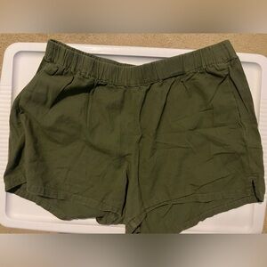 Madewell Green Relaxed Linen Shorts